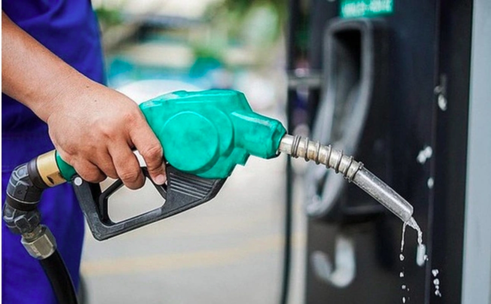 Petrol prices down, oil prices up in latest adjustment